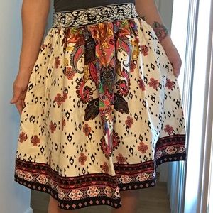 Flying Tomato Pattern Skirt
